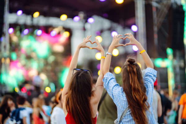 La Influencia de la Cultura Pop en los Uniformes Escolares